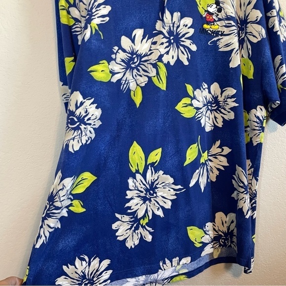 The Disney Store Blue Hawaiian Embroidered Mickey Polo Short Sleeve Shirt Sze XL - Picture 8 of 10